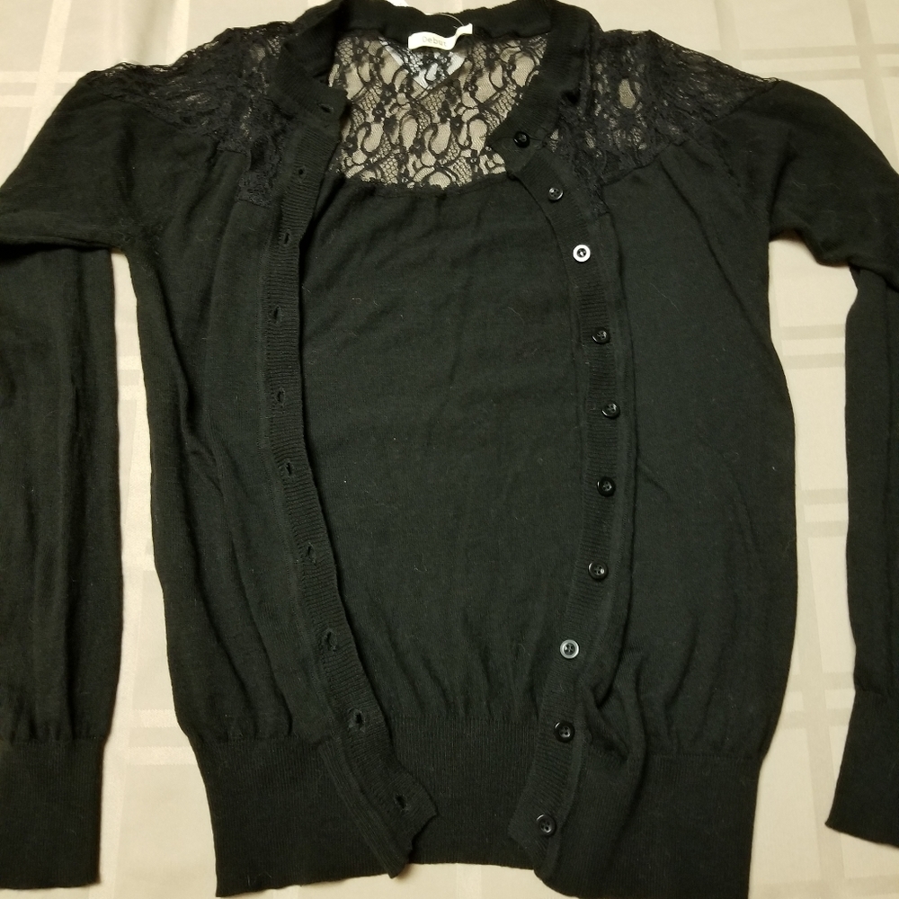 🍁🌺Debut button up cardigan with mesh/lace detailing